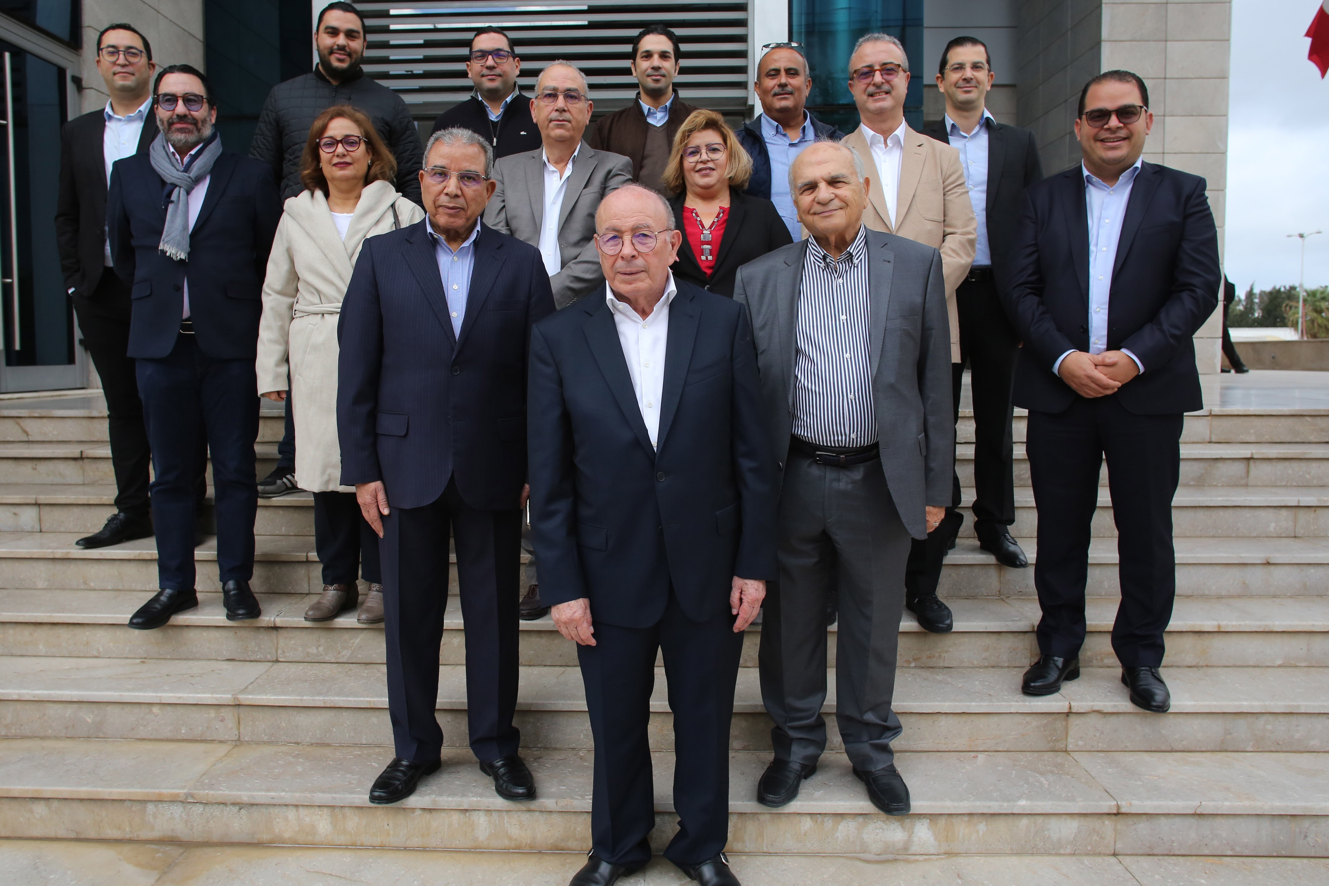 سمارت تونس ترن جرس بداية تداول أسهمها بالبورصة بعد كسب ثقة أكثر من ألفي مساهم جديد